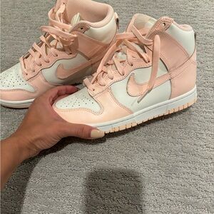 Never worn high dunks